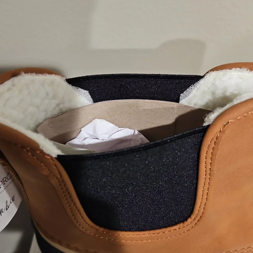Womens boots - Picture 3 of 4